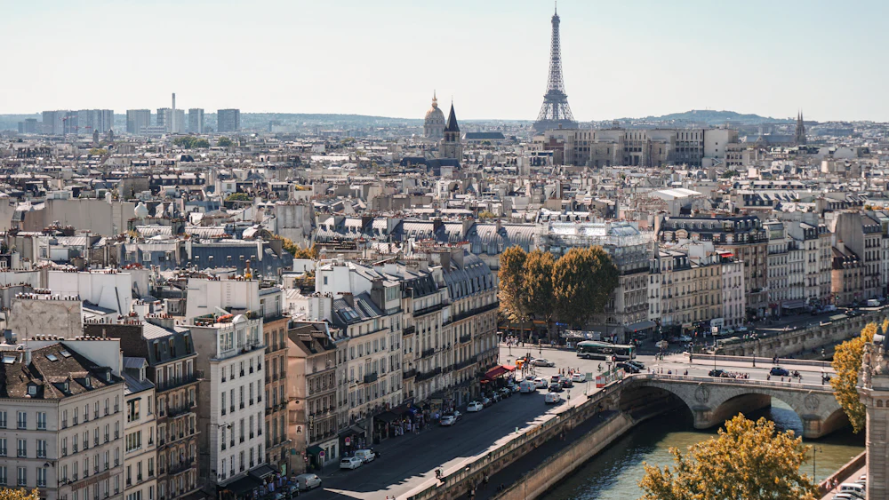 Créer une holding : immeubles de bureaux