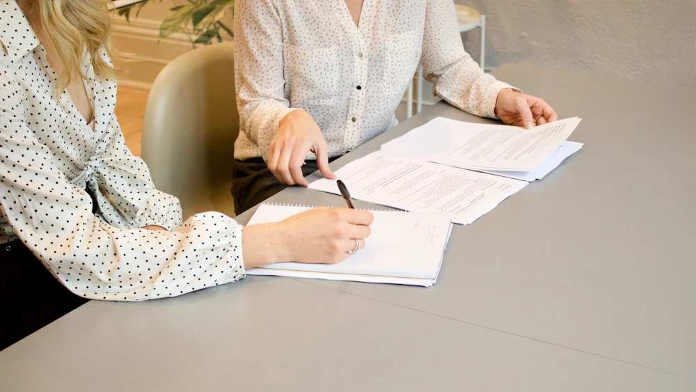 Transmission d'entreprise : signature d'un document